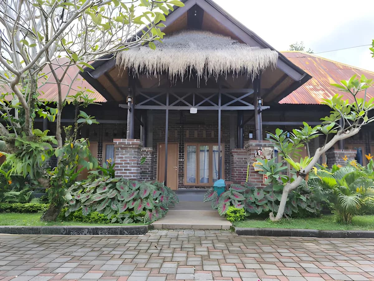 7 Hidden Costs of Living in a Boarding House and How to Save More Every Month